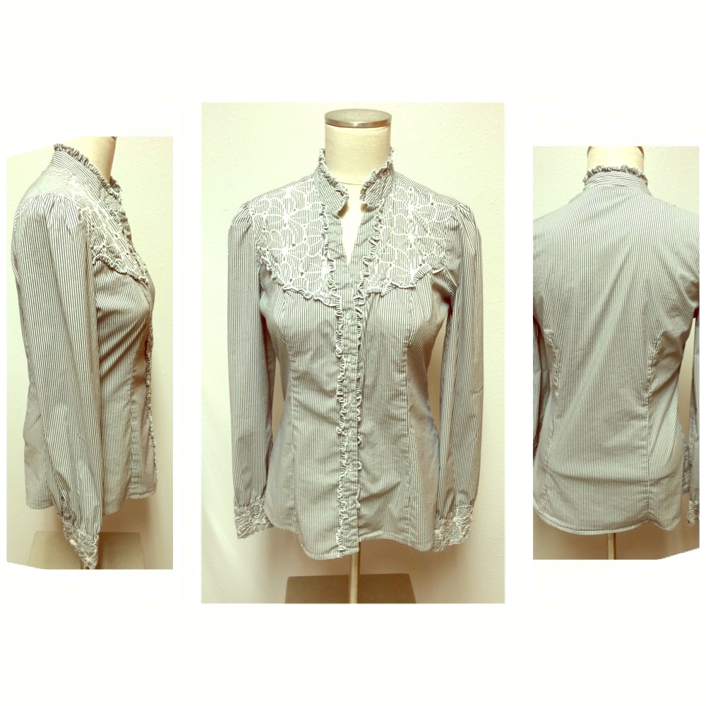 Daytrip Gray&white striped button up w/ eyelets